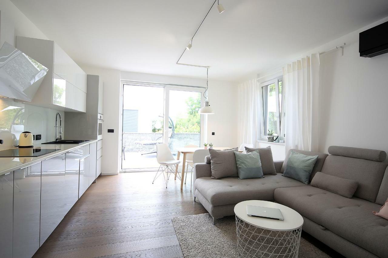 The View Luxury Apartment Dramalj Bagian luar foto
