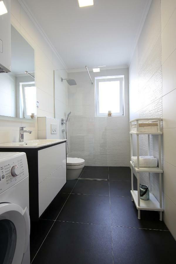 The View Luxury Apartment Dramalj Bagian luar foto