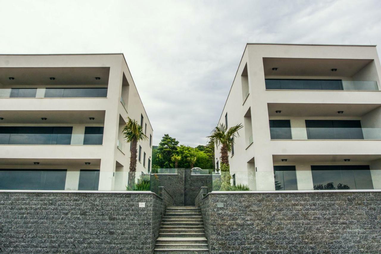The View Luxury Apartment Dramalj Bagian luar foto